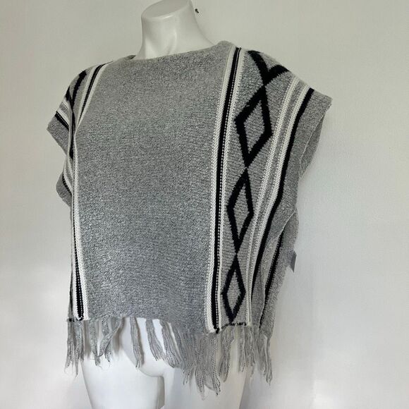 Roebuck & co Boho blanket poncho - Picture 2 of 5